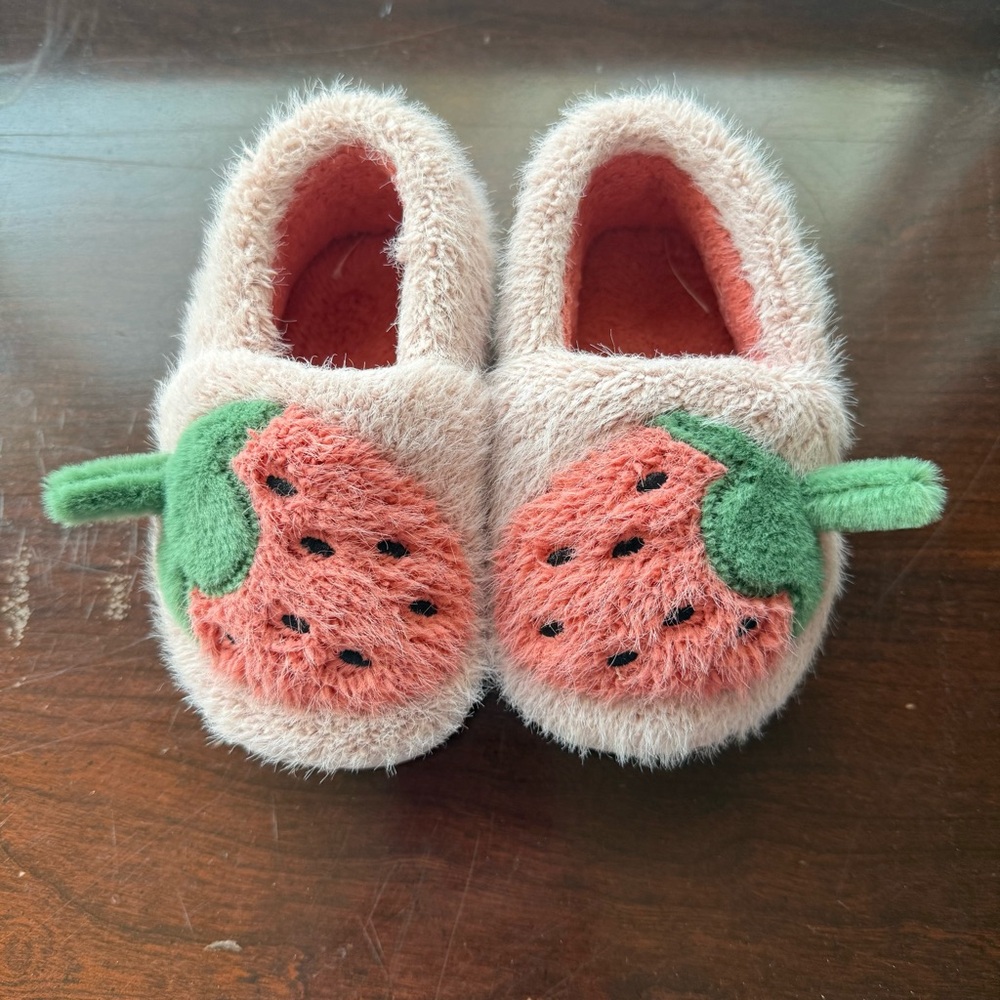 Cute Strawberry Fuzzy Toddler Slippers